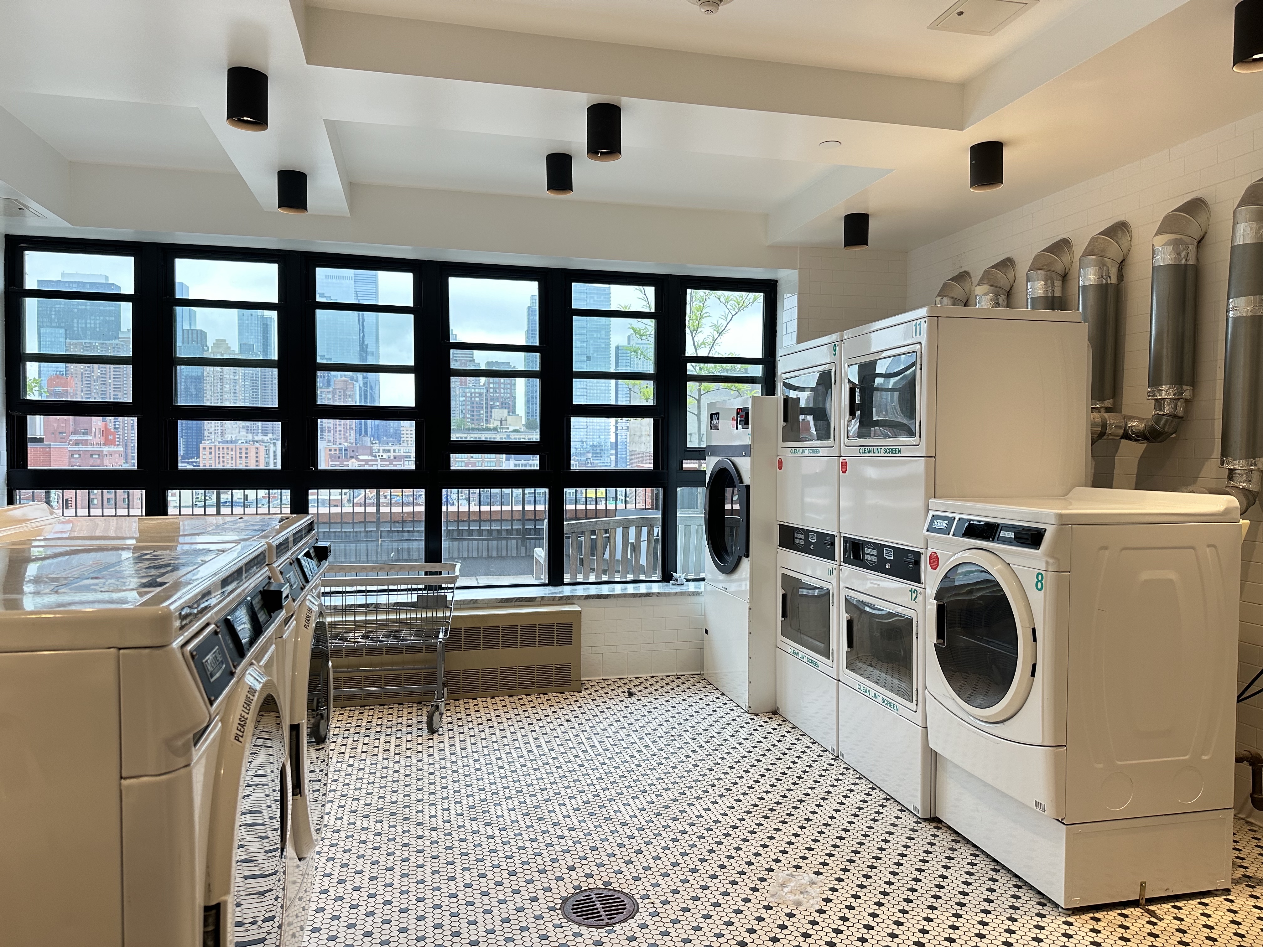 540 West 53rd Street, Unit 11E Manhattan, NY 10019 - Photo 15 of 16