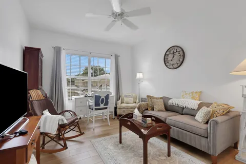 $420,500 | 680 Wiggins Lake Drive, Unit 202, Naples, FL 34110