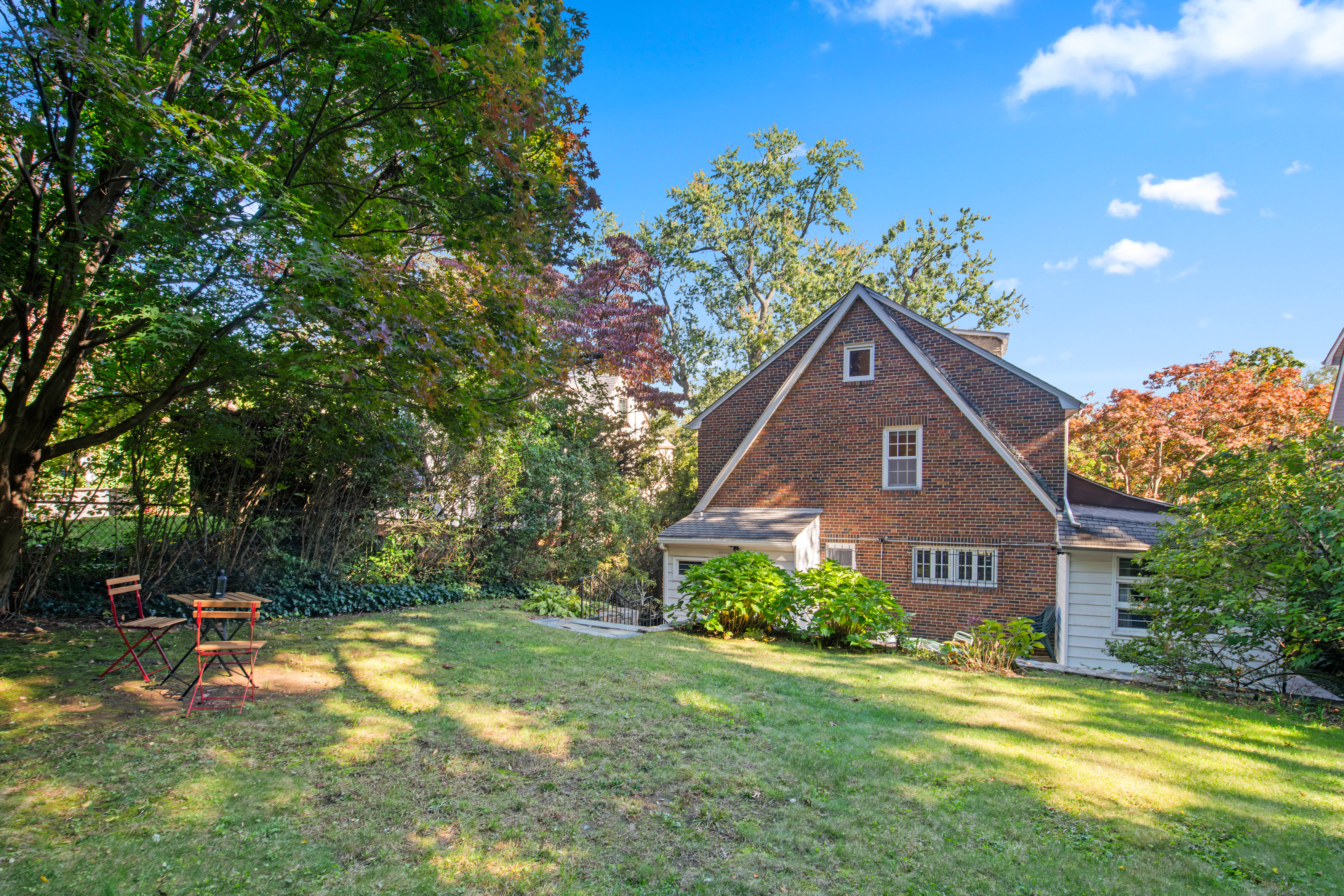 5037 Fieldston Road Bronx, NY 10471 - Photo 14 of 17