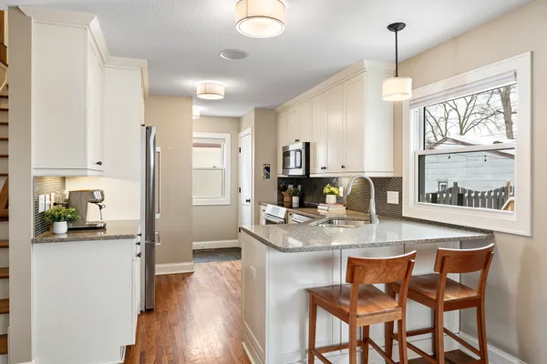 $899,900 | 5137 Vincent Avenue South, Minneapolis, MN 55410