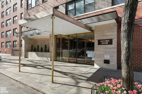 $425,000 | 200 East 27th Street, Unit 1G | Kips Bay