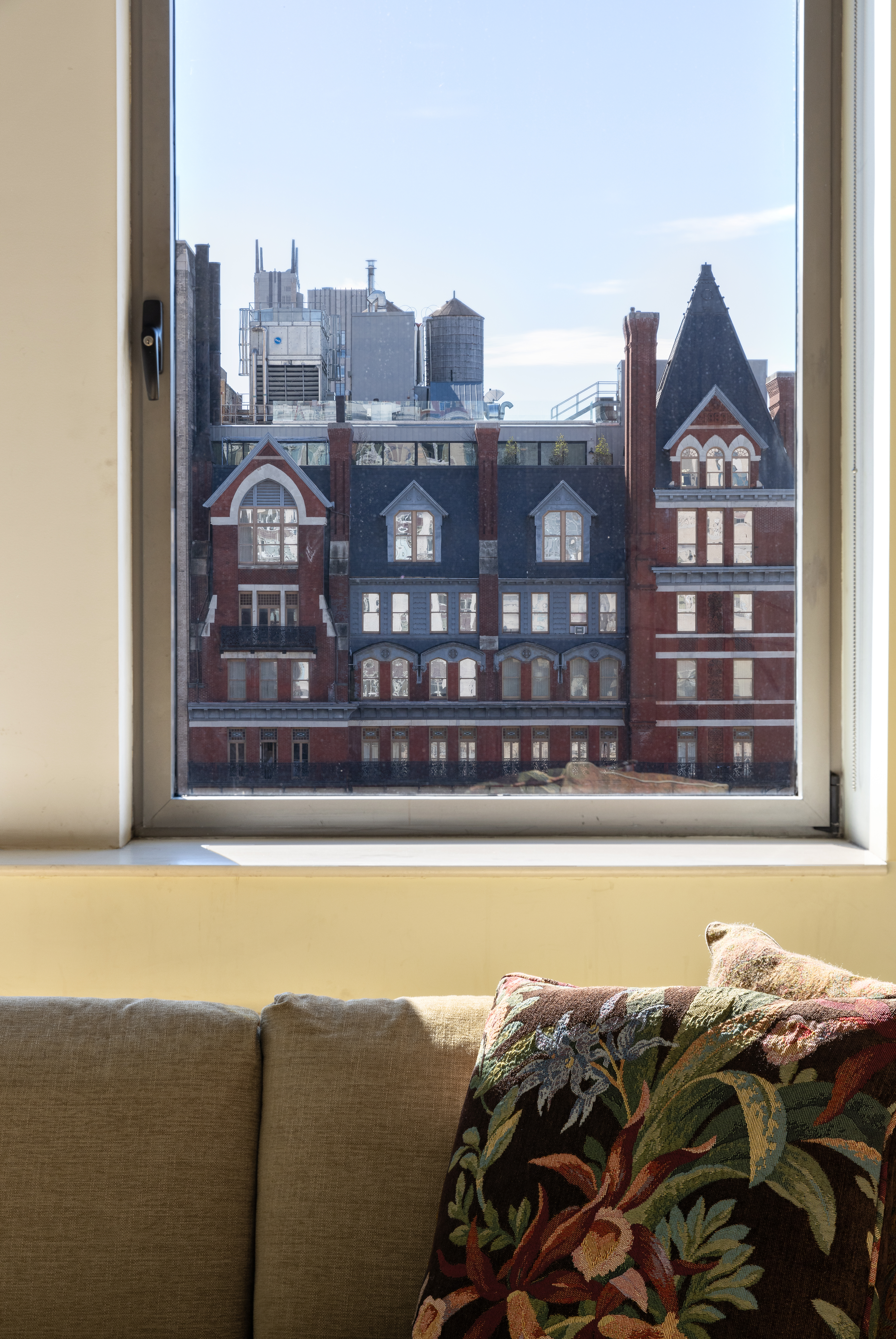 252 7th Avenue, Unit 9X Manhattan, NY 10001 - Photo 4 of 26 a view of a living room with furniture