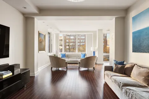 $4,300,000 | 80 Riverside Boulevard, Unit 5J | Upper West Side