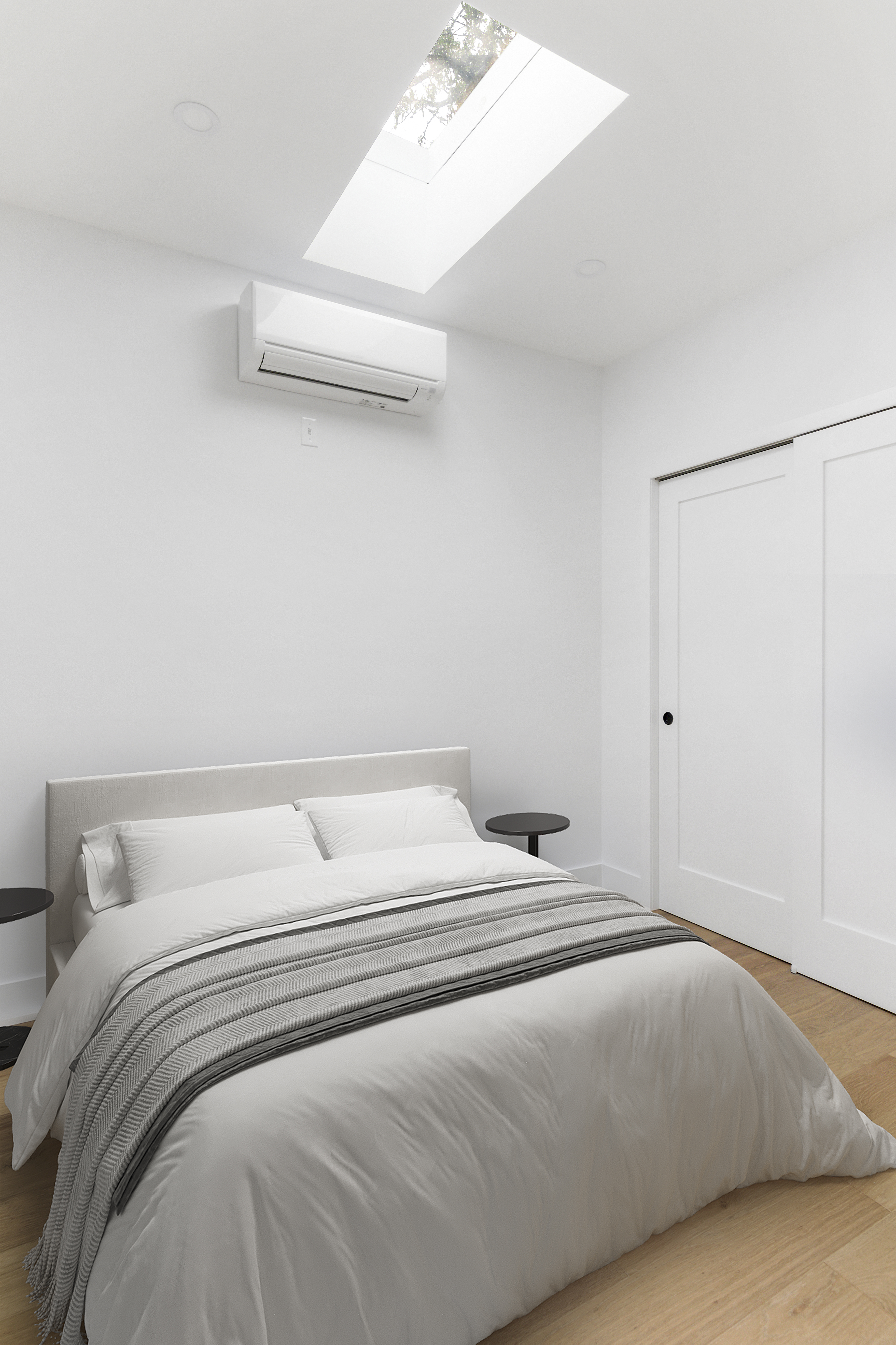 366 Columbia Street, Unit 3 Brooklyn, NY 11231 - Photo 8 of 11 a bedroom with a bed and a window