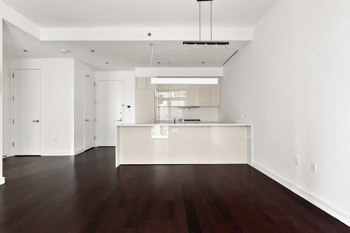 $6,250 | 300 East 23rd Street, Unit 9H | Gramercy