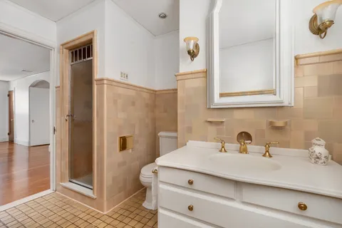 $2,195,000 | 82 Freeman Parkway, Providence, RI 02906