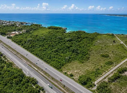 $14,560,000 | Autovia Del Este | The Grove