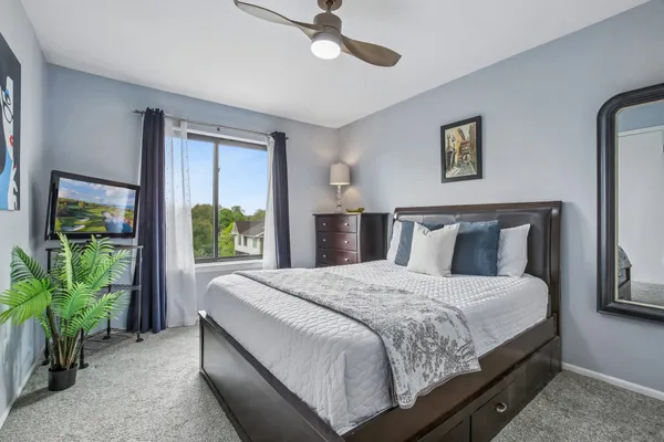 $599,000 | 12 Louisburg Square, Verona, NJ 07044