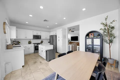 $875,000 | 271 Sparkleberry Avenue, Orange, CA 92865