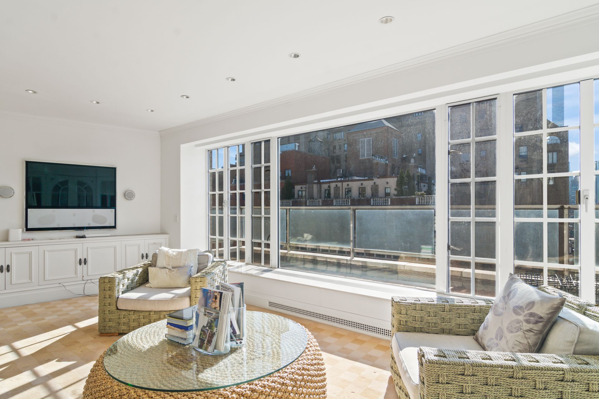 45 East 72nd Street, Unit PHB Manhattan, NY 10021 - Photo 8 of 29