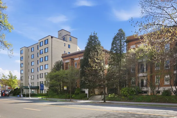 $259,000 | 5112 Connecticut Avenue Northwest, Unit 303, Washington, DC 20008