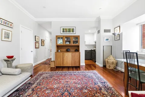 $799,000 | 2 Clarendon Street, Unit 301, Boston, MA 02116