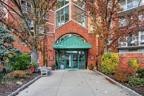 $429,900 | 300 Main Street, Unit 509, Little Falls, NJ 07424