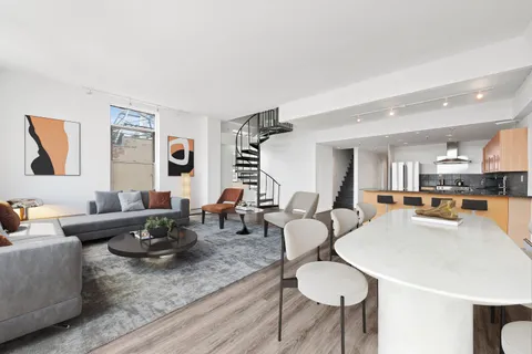 $3,000,000 | 40 West 17th Street, Unit PH12C | Flatiron