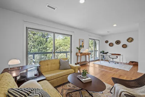 $1,050,000 | 1709 Curtis Road, Chapel Hill, NC 27514