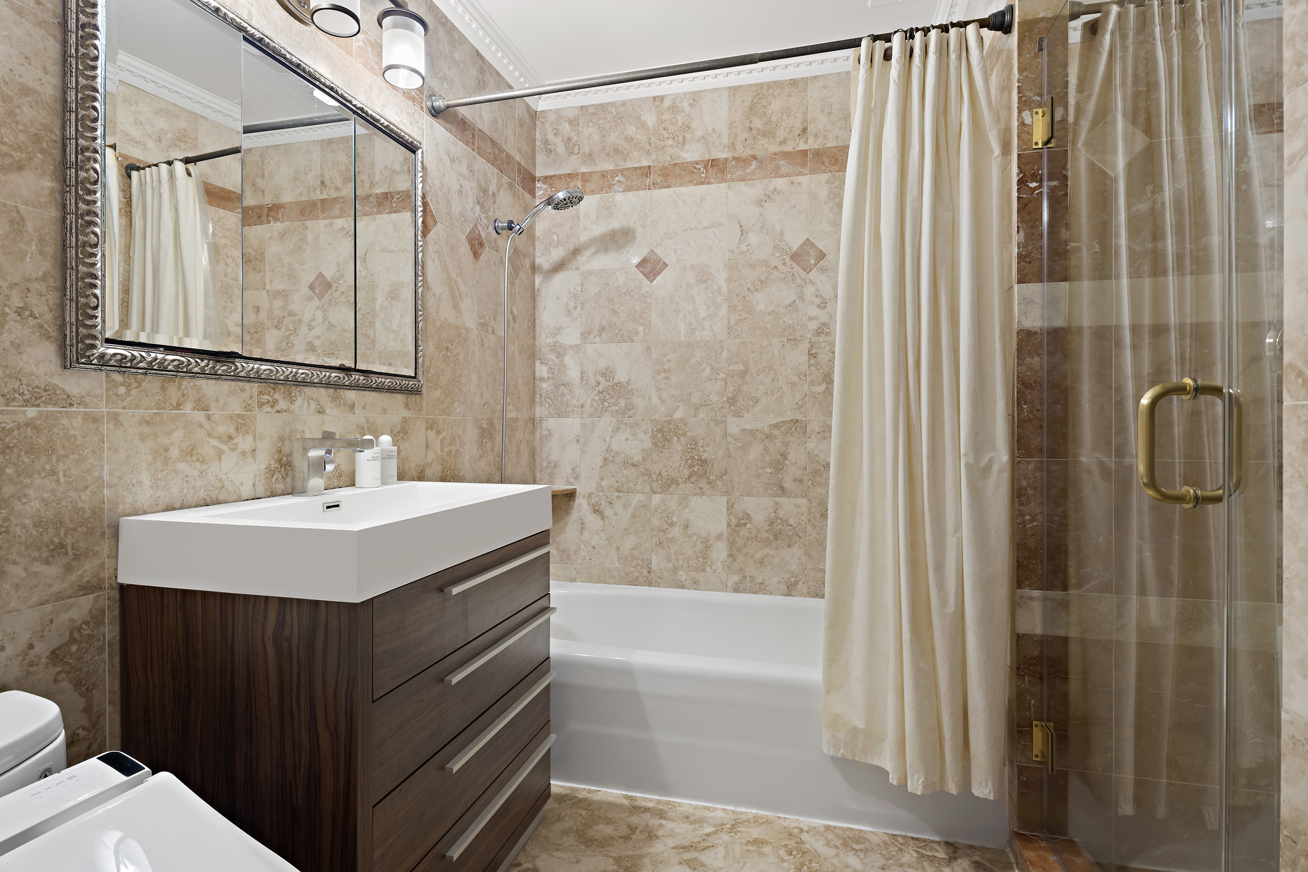 2 Columbus Avenue, Unit 7B Manhattan, NY 10019 - Photo 8 of 14