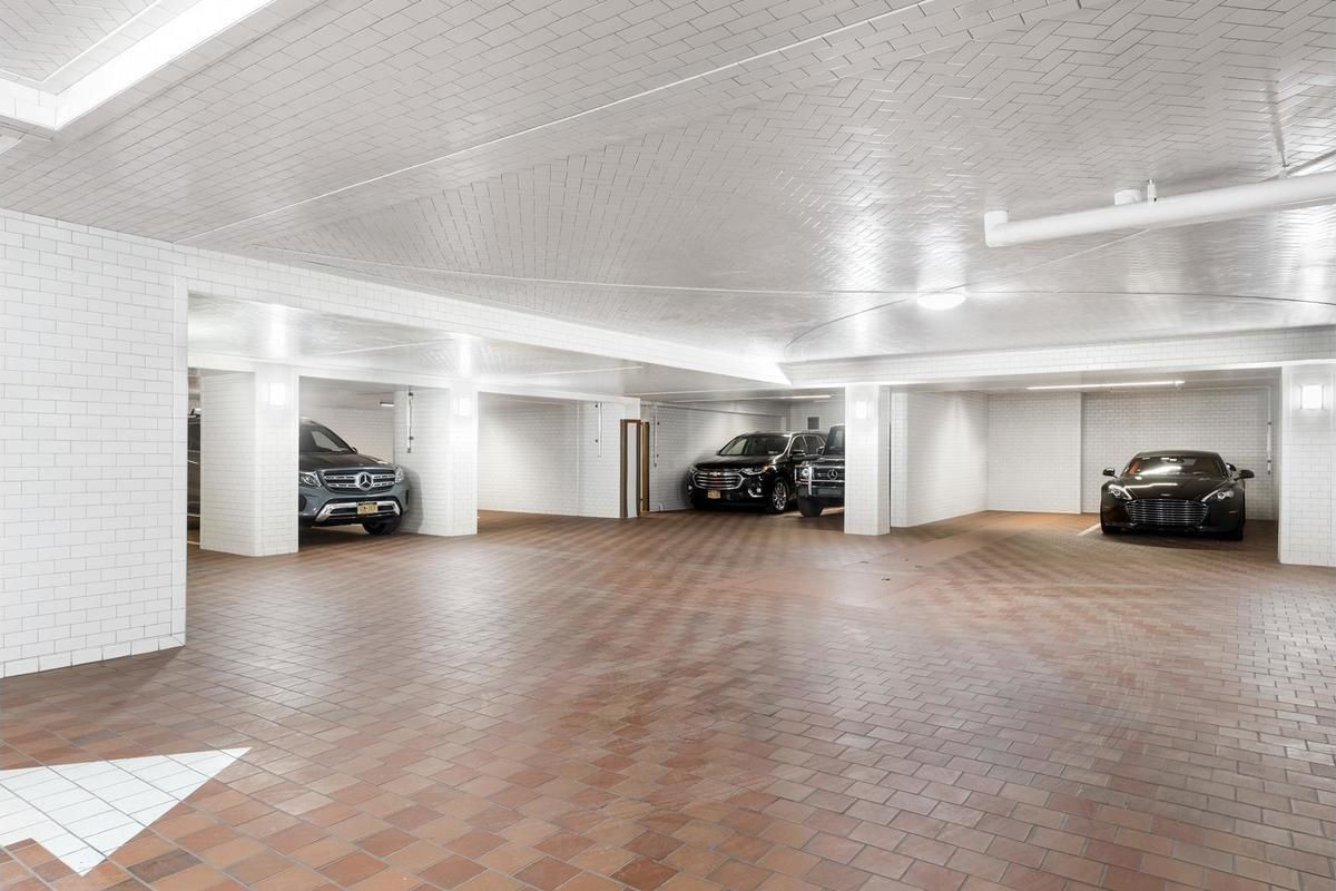 443 Greenwich Street, Unit PHD Manhattan, NY 10013 - Photo 29 of 32 a view of parking area and car parked