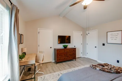 $250,000 | 250 Sanders Ferry Road, Unit 5, Hendersonville, TN 37075