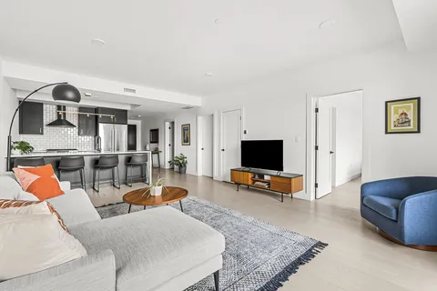 Contact Agent | 395 Alewife Brook Parkway, Unit 3H, Somerville, MA 02144