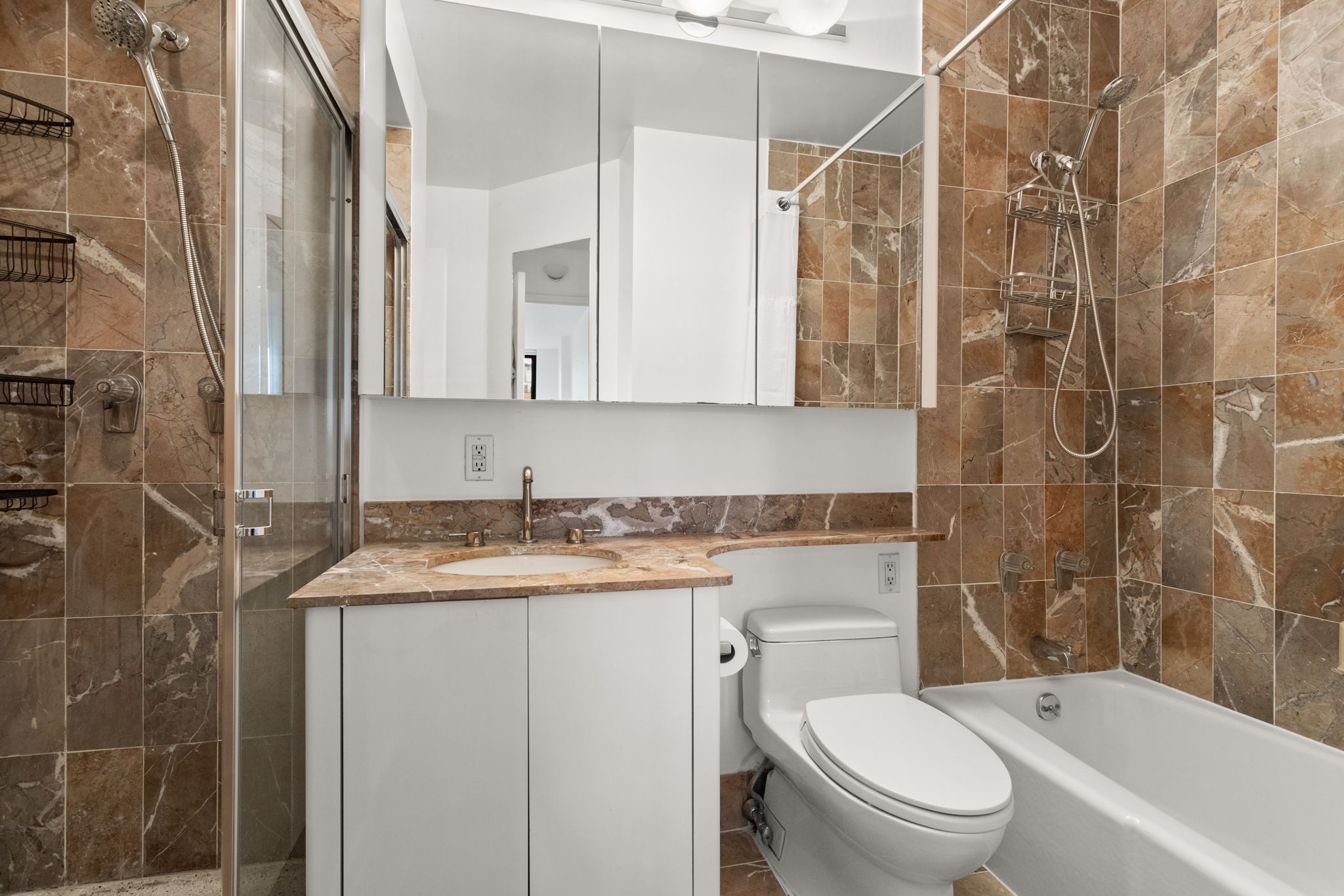 225 West 83rd Street, Unit 11L Manhattan, NY 10024 - Photo 6 of 12