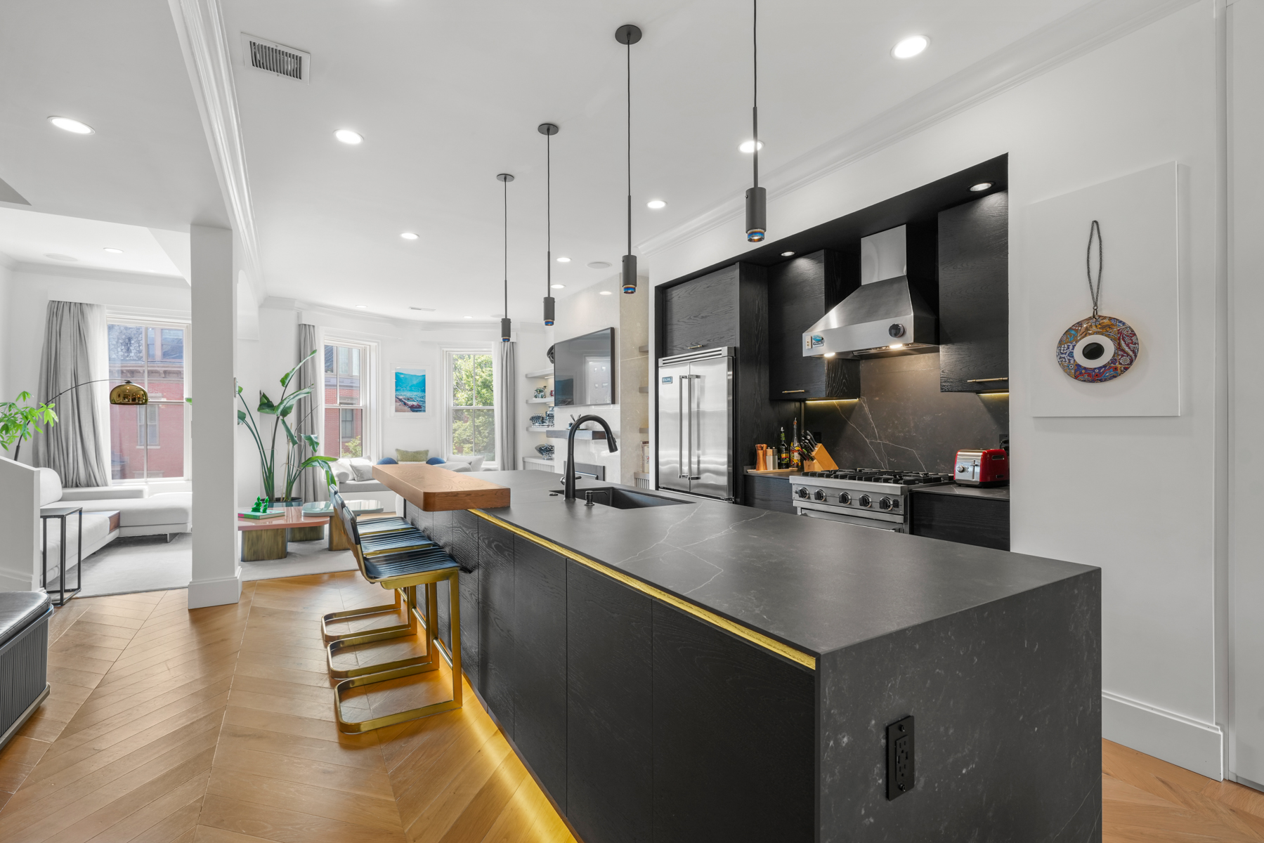 17 Braddock Park, Unit 3 Boston, MA 02116 - Photo 7 of 24