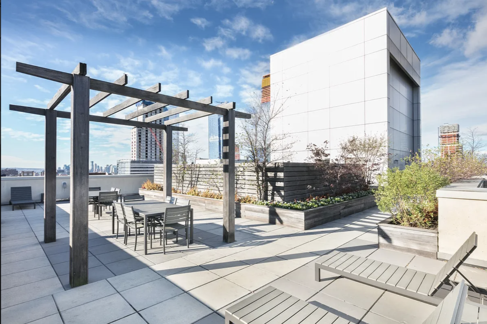 350 West 37th Street, Unit 14E Manhattan, NY 10018 - Photo 10 of 12 Gallery Image 10
