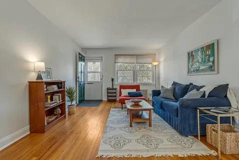 Contact Agent | 40 A Meadowbrook Place, Maplewood, NJ 07040