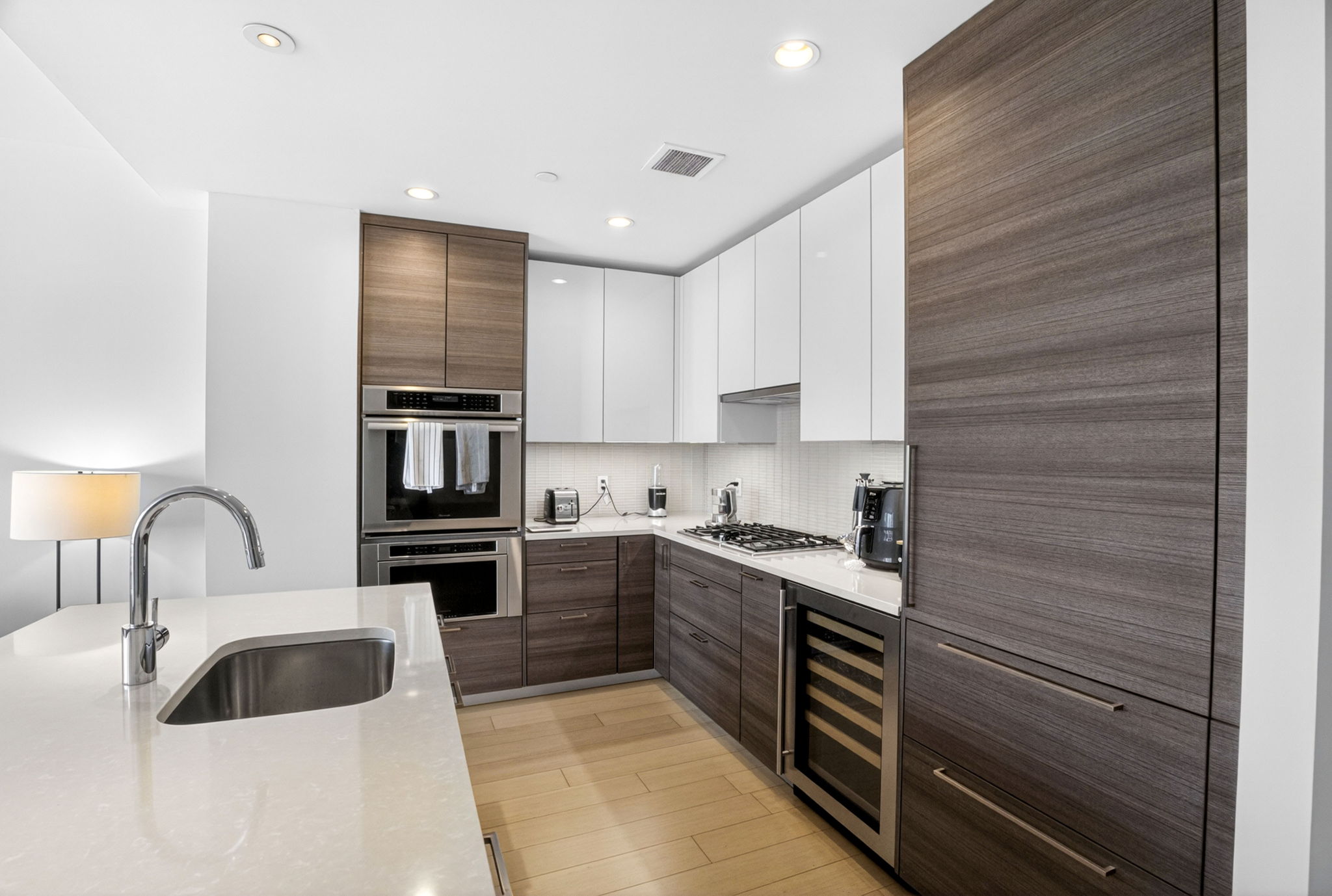 1 Franklin Street, Unit 2805 Boston, MA 02110 - Photo 5 of 18