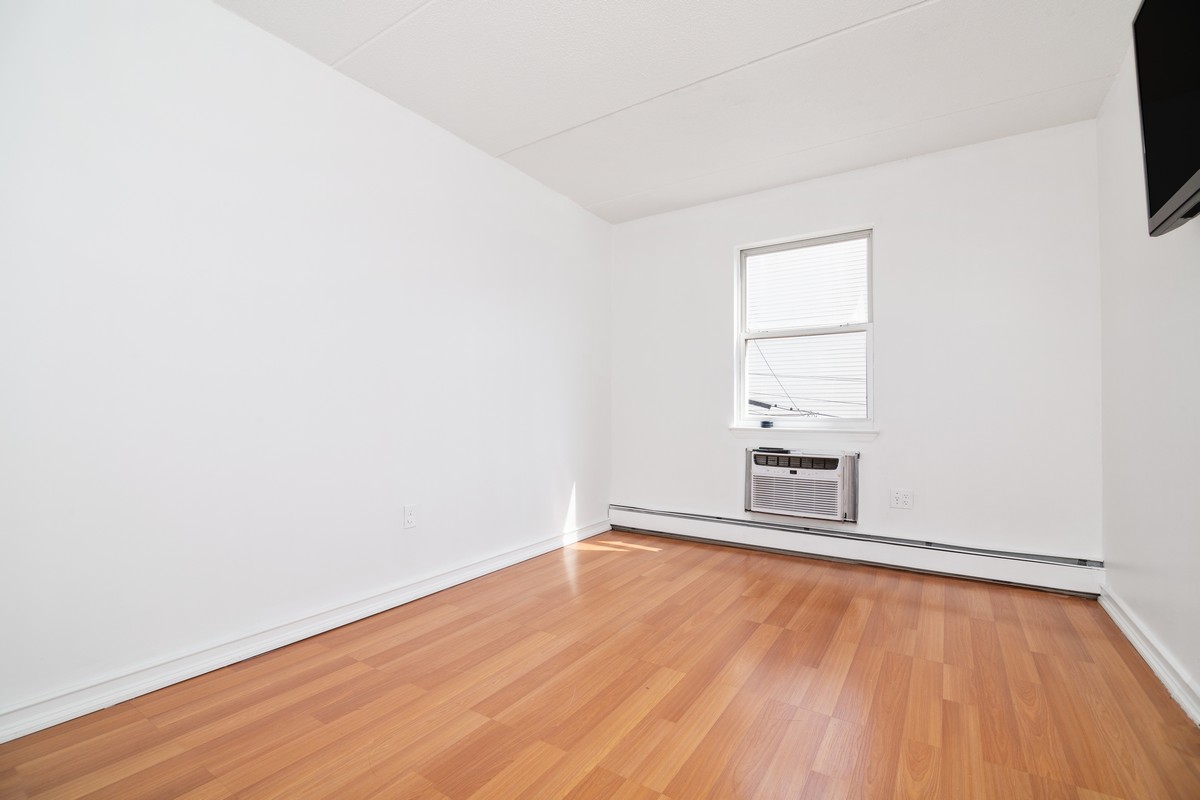 339 Evergreen Avenue Brooklyn, NY 11221 - Photo 13 of 15