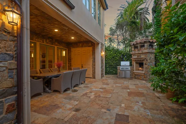 $5,195,000 | 919 South Gretna Green Way, Los Angeles, CA 90049