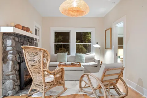 $3,680,000 | 40 Laurel Avenue, Stinson Beach, CA 94970