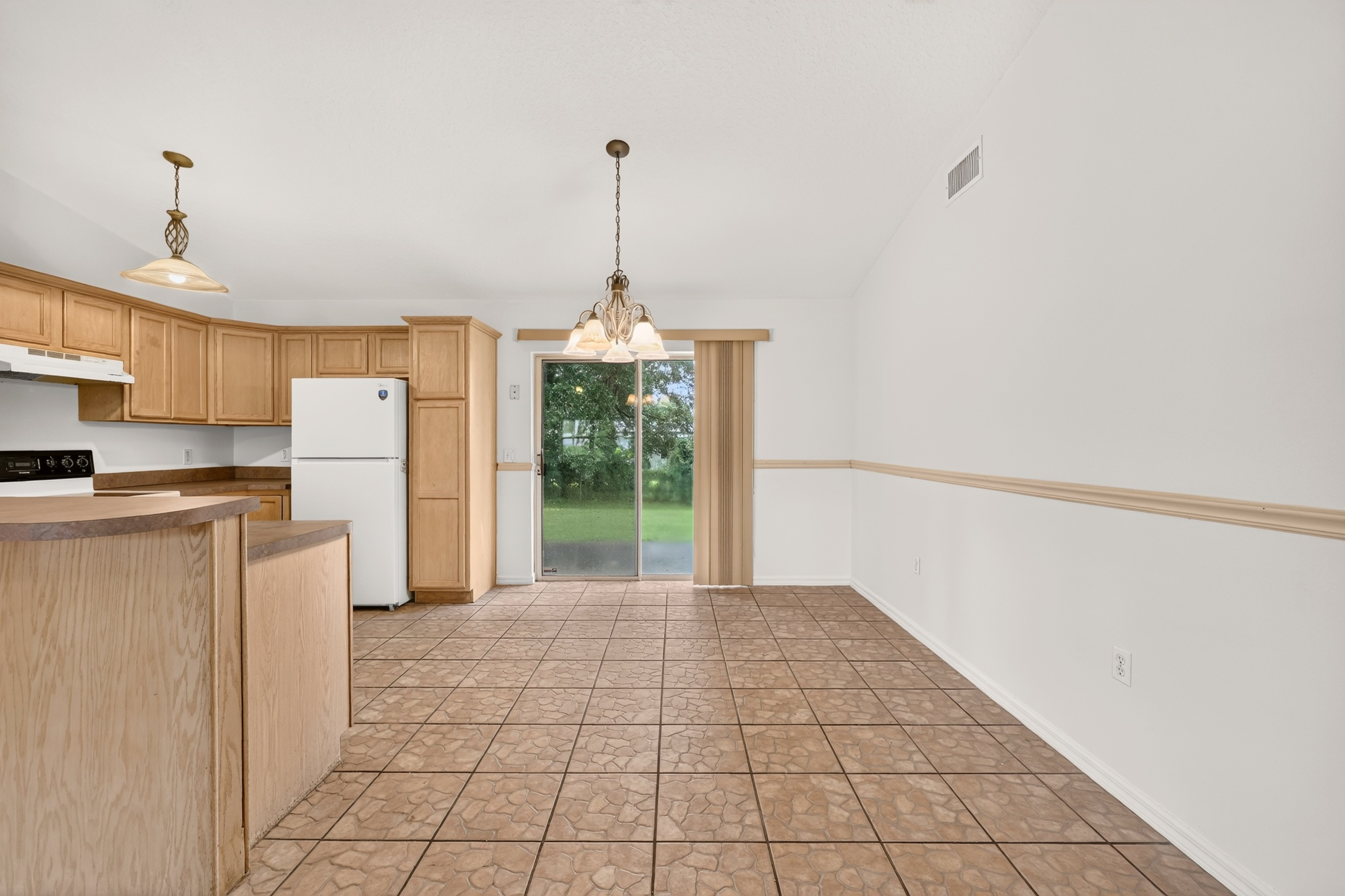 211 Edison Street Inverness, FL 34452 - Photo 9 of 27 Gallery Image 9