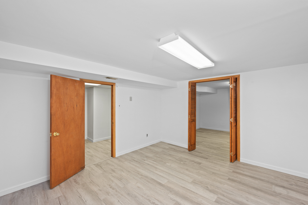 159 Wolverine Street Staten Island, NY 10306 - Photo 17 of 22