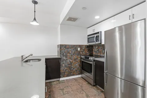 $725,000 | 189 Avenue C, Unit 6C | East Village