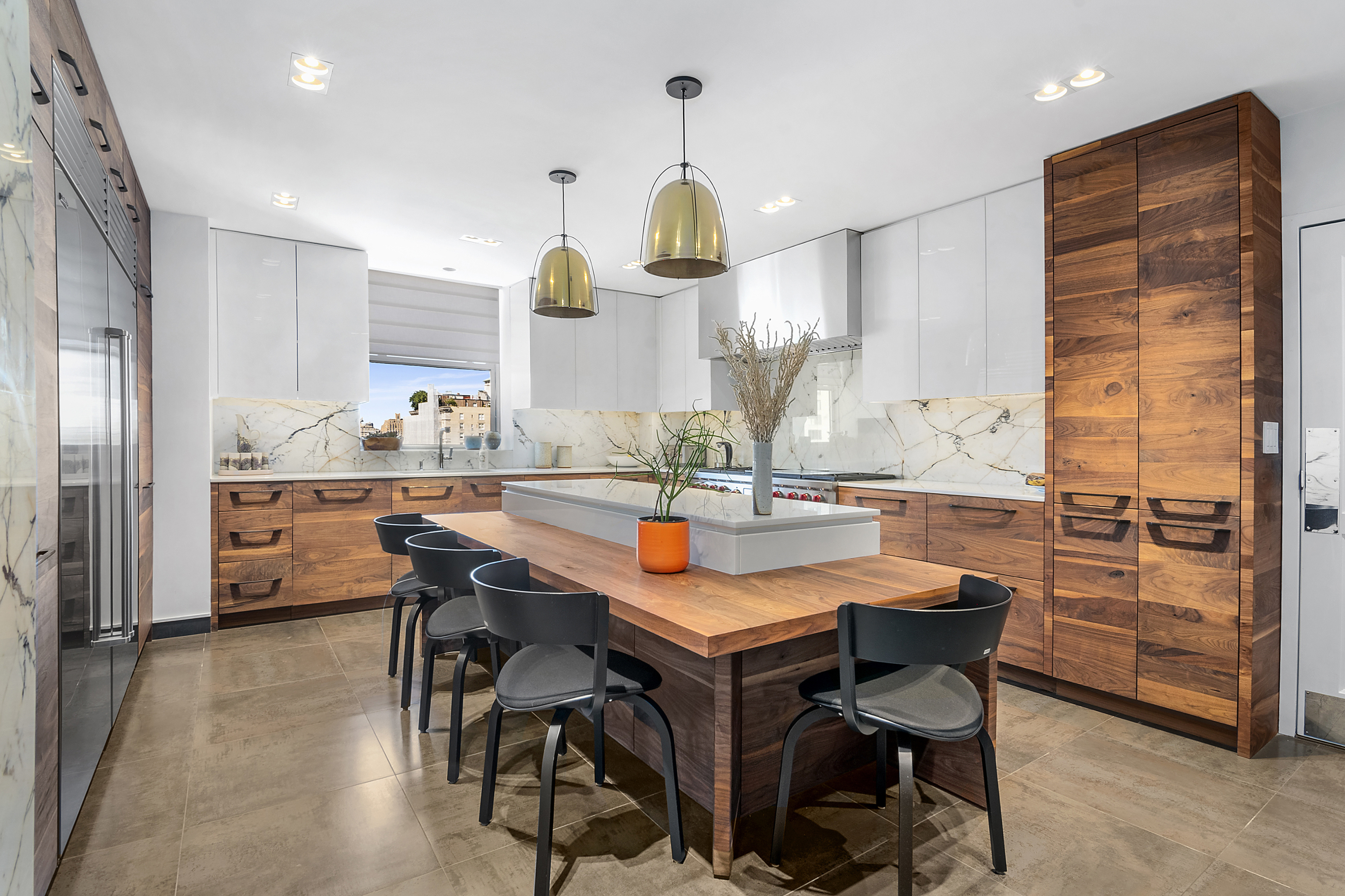 944 Park Avenue Manhattan, NY 10028 - Photo 4 of 10