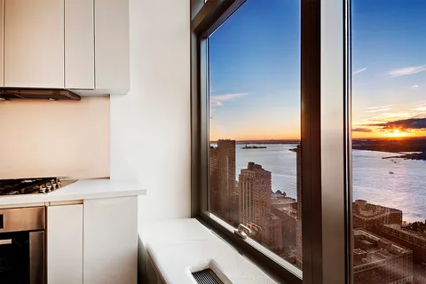 $1,490,000 | 123 Washington Street, Unit 38B | Financial District