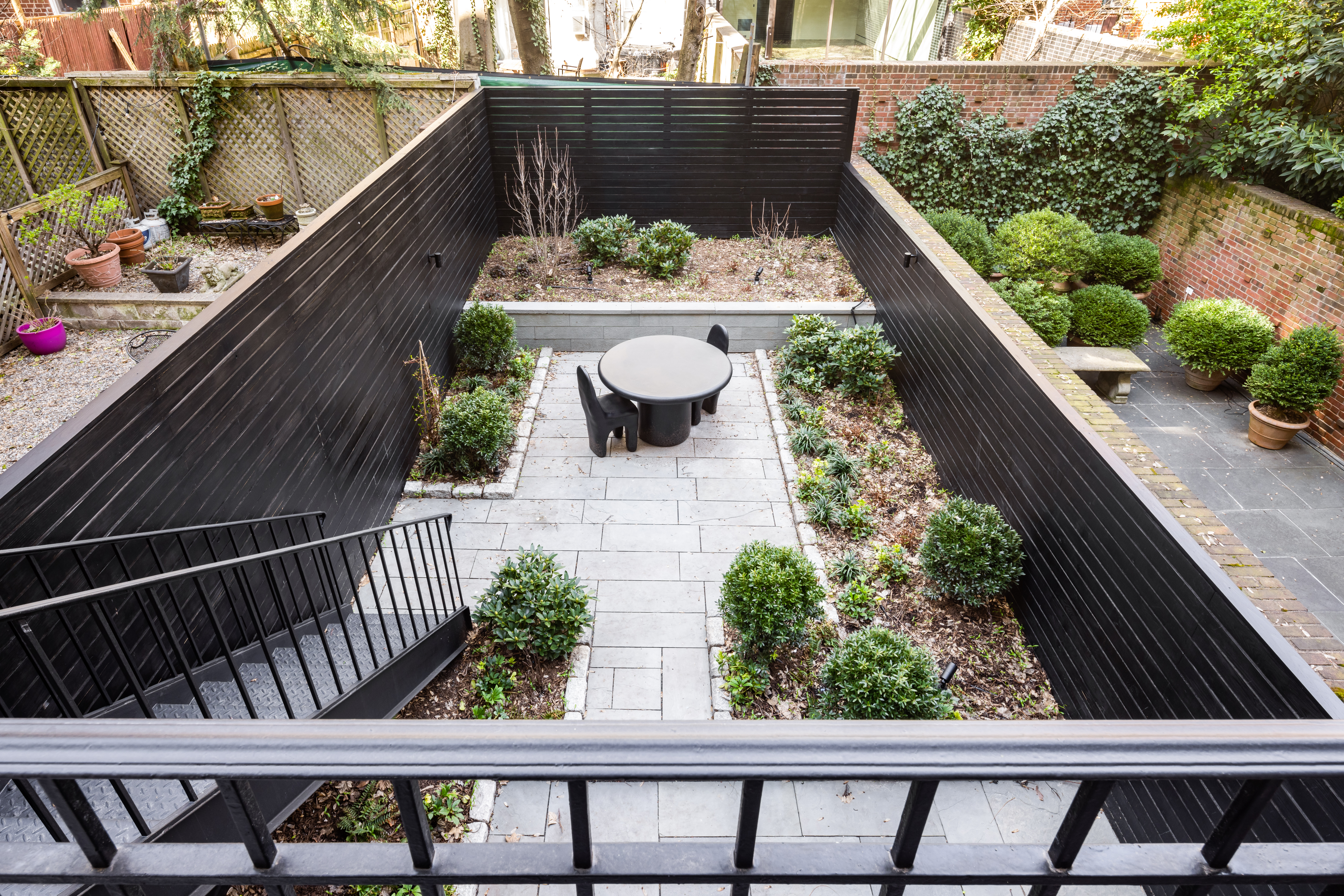 483 West 22nd Street Manhattan, NY 10011 - Photo 8 of 30