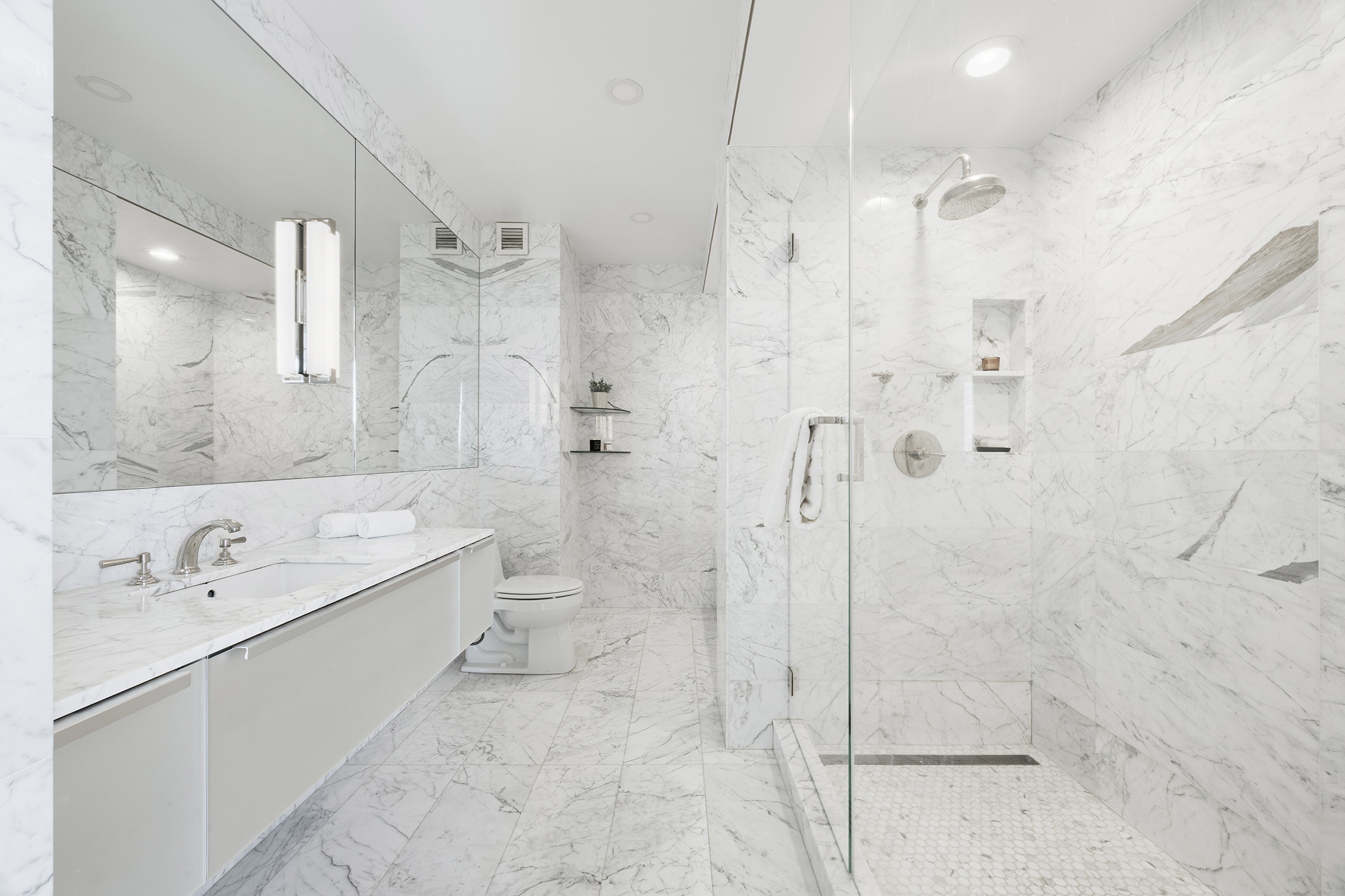 200 East 69th Street, Unit 32C Manhattan, NY 10021 - Photo 10 of 17