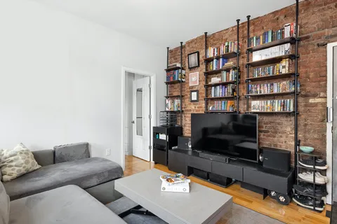 $840,000 | 124 Thompson Street, Unit 21 | SoHo