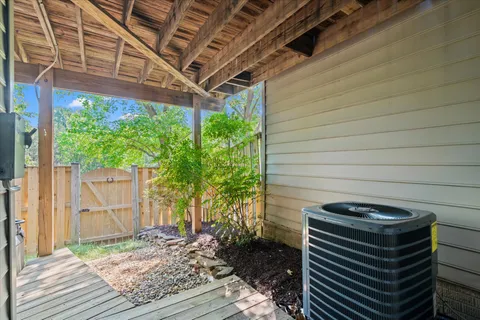 $719,000 | 5280 Kestrel Crossing Drive, Alexandria, VA 22312