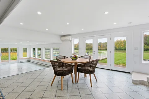 $2,400,000 | 6 Lynbrook Road, Southborough, MA 01772