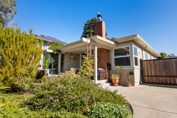 Contact Agent | 914 West 6th Street, Benicia, CA 94510