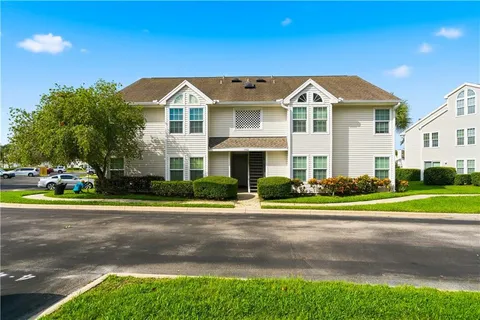 $179,900 | 1960 Westminster Circle, Unit 2, Vero Beach, FL 32966