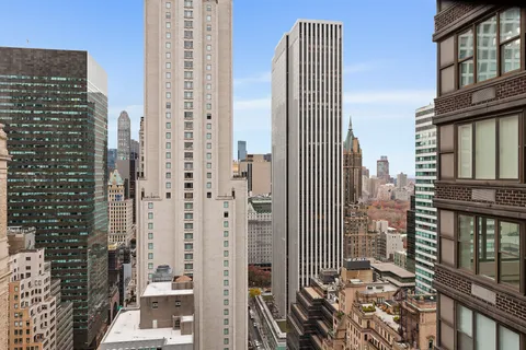 $3,995,000 | 117 East 57th Street, Unit 41AB | Midtown East