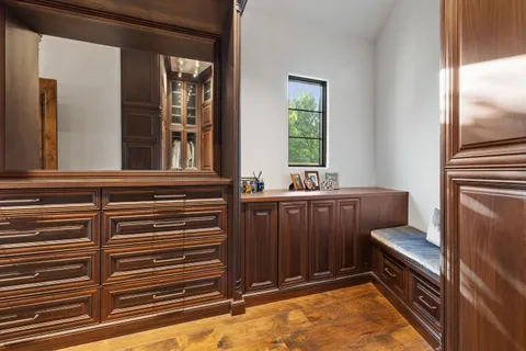 $11,900,000 | 6001 Krause Lane, Austin, TX 78738