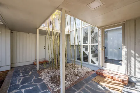 $1,050,000 | 1709 Curtis Road, Chapel Hill, NC 27514