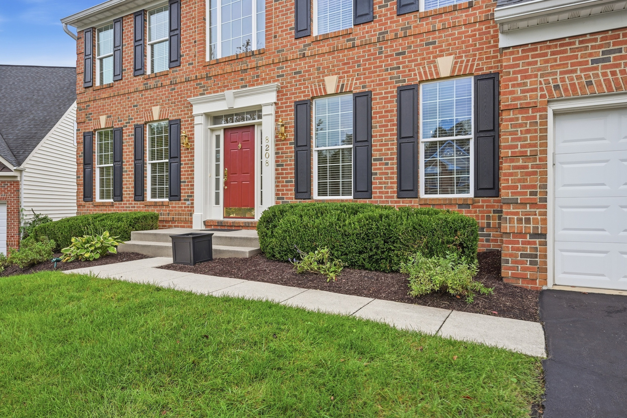8208 Michaels Ridge Ellicott City, MD 21043 - Photo 2 of 80 Gallery Image 2