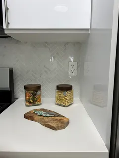 $875,000 | 400 East 54th Street, Unit 22D | Sutton Place