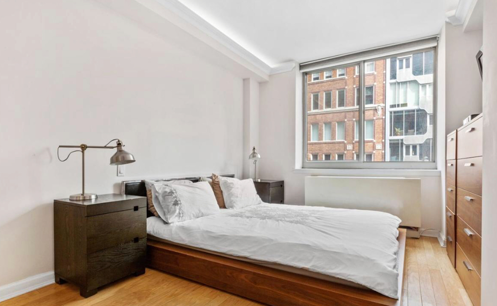 520 West 23rd Street, Unit 3E Manhattan, NY 10011 - Photo 3 of 10