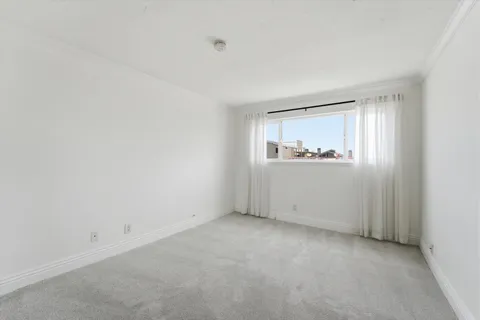 $1,245,000 | 15 15th Street, Unit 14, Hermosa Beach, CA 90254
